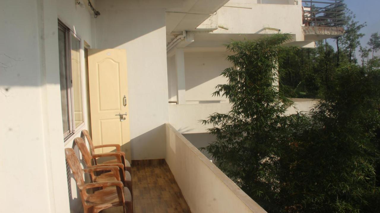 Kollanoor Guest House Мадикери Экстерьер фото